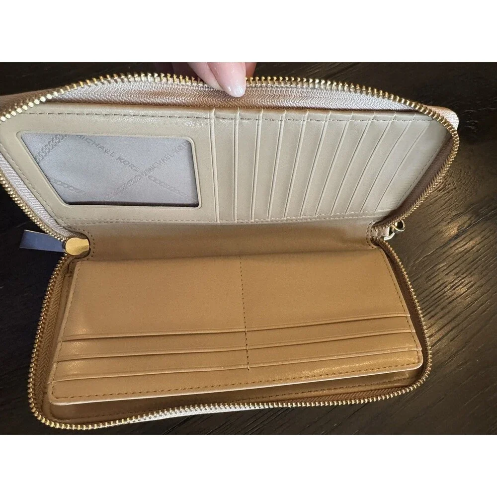 New MICHAEL KORS Jet Set Travel Large Continental Wallet Camel Multi Zip Around